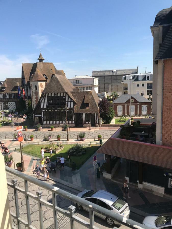 Le Coeur De Deauville - 2 Pieces Design En Hypercentre De Deauville Exterior foto